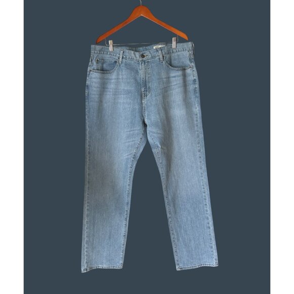 Cremieux Mens Relaxed Straight Fit Jeans Size 40/32 Light Wash Premium Denim